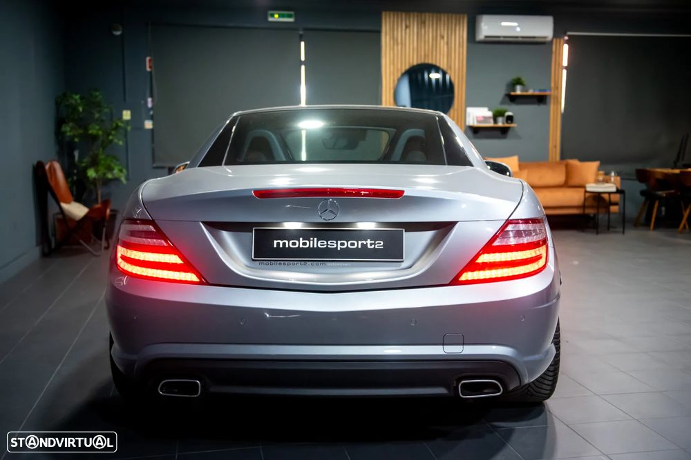 Mercedes-Benz SLK 200 (BlueEFFICIENCY) 7G-TRONIC - 9