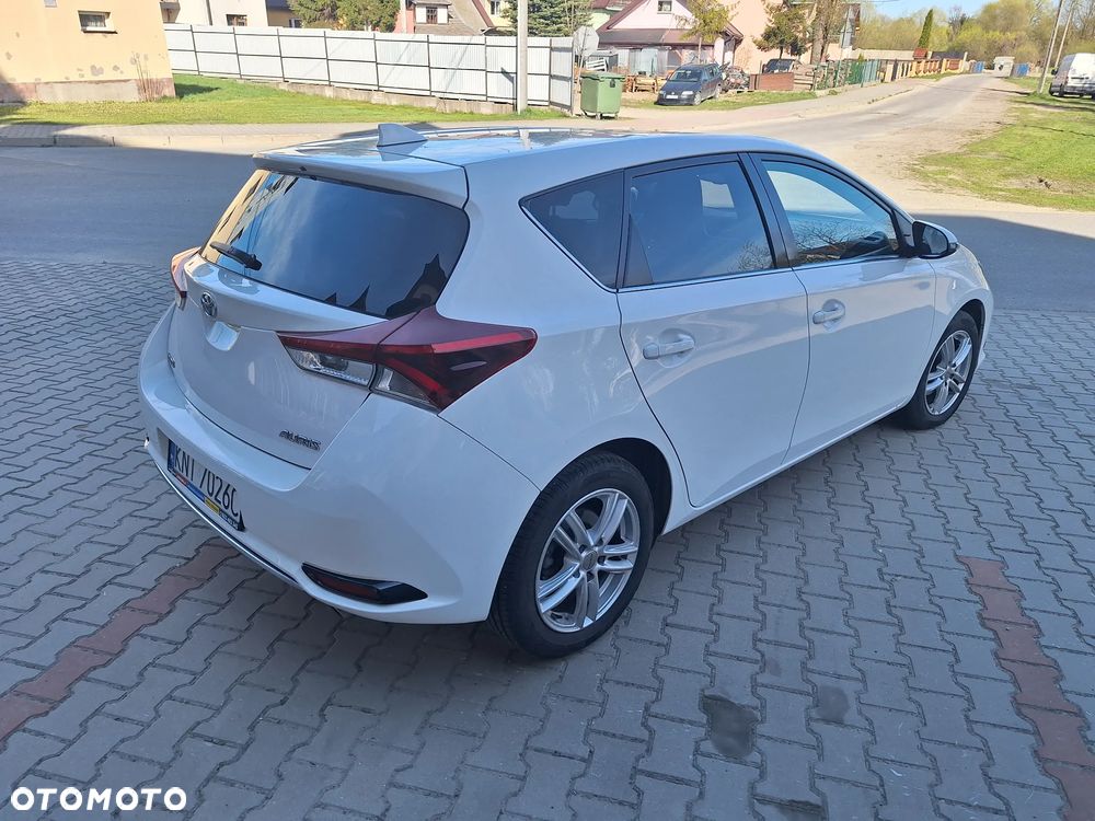 Toyota Auris 1.2 Turbo Design Edition - 19
