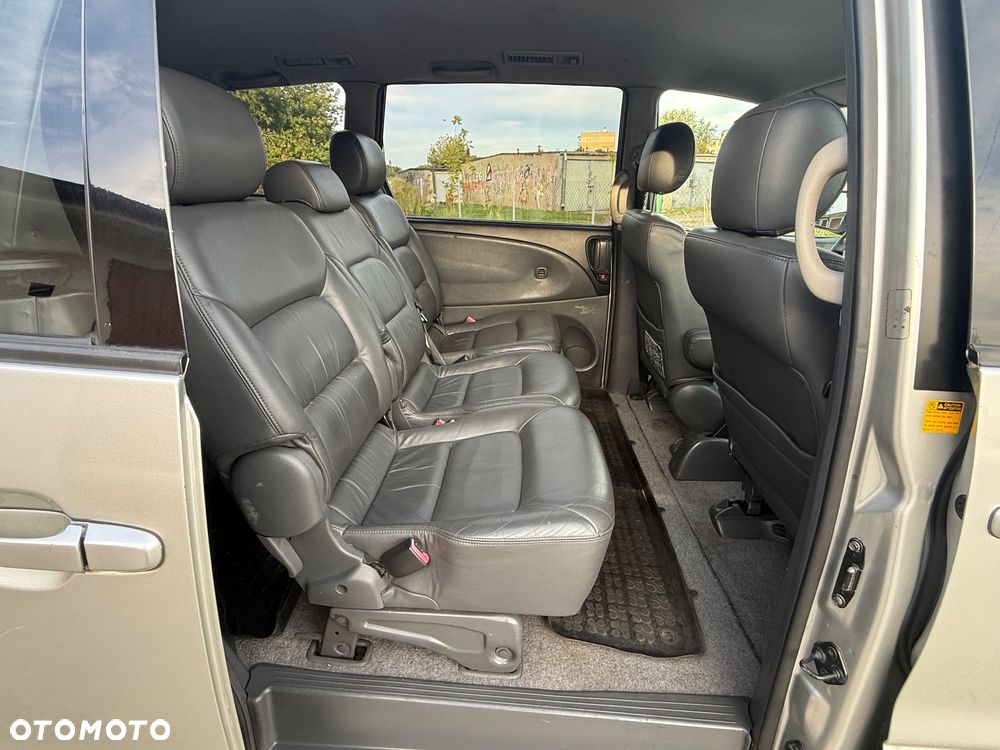 Toyota Previa - 22