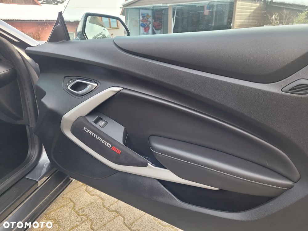 Chevrolet Camaro - 21