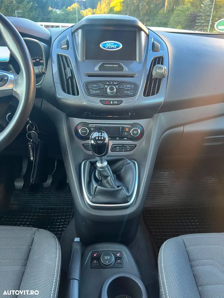 Ford Tourneo Connect 1.5 TDCi Start-Stop Titanium - 17