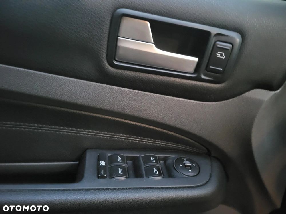 Ford Focus 2.0 TDCi DPF Titanium - 20