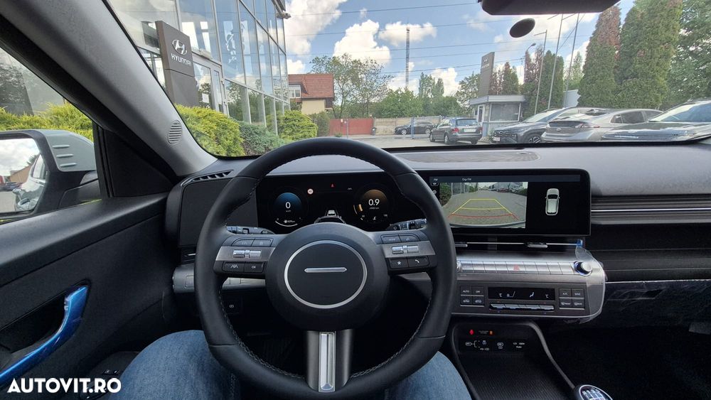 Hyundai KONA - 14