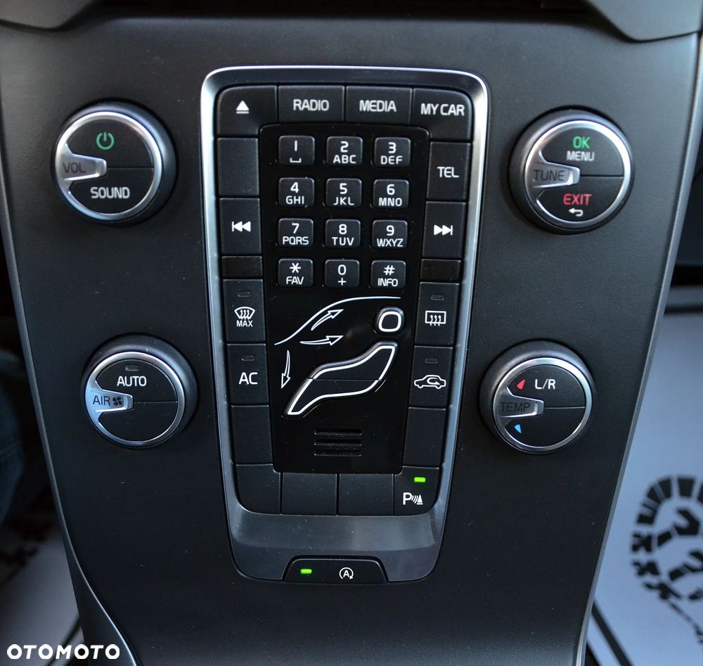 Volvo V40 Cross Country D2 - 23