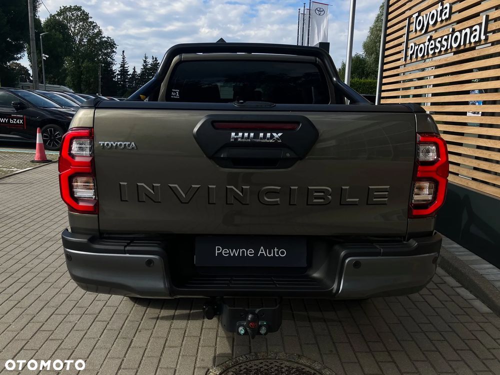 Toyota Hilux 2.8 D-4D mHEV Double Cab Invincible 4x4 - 7