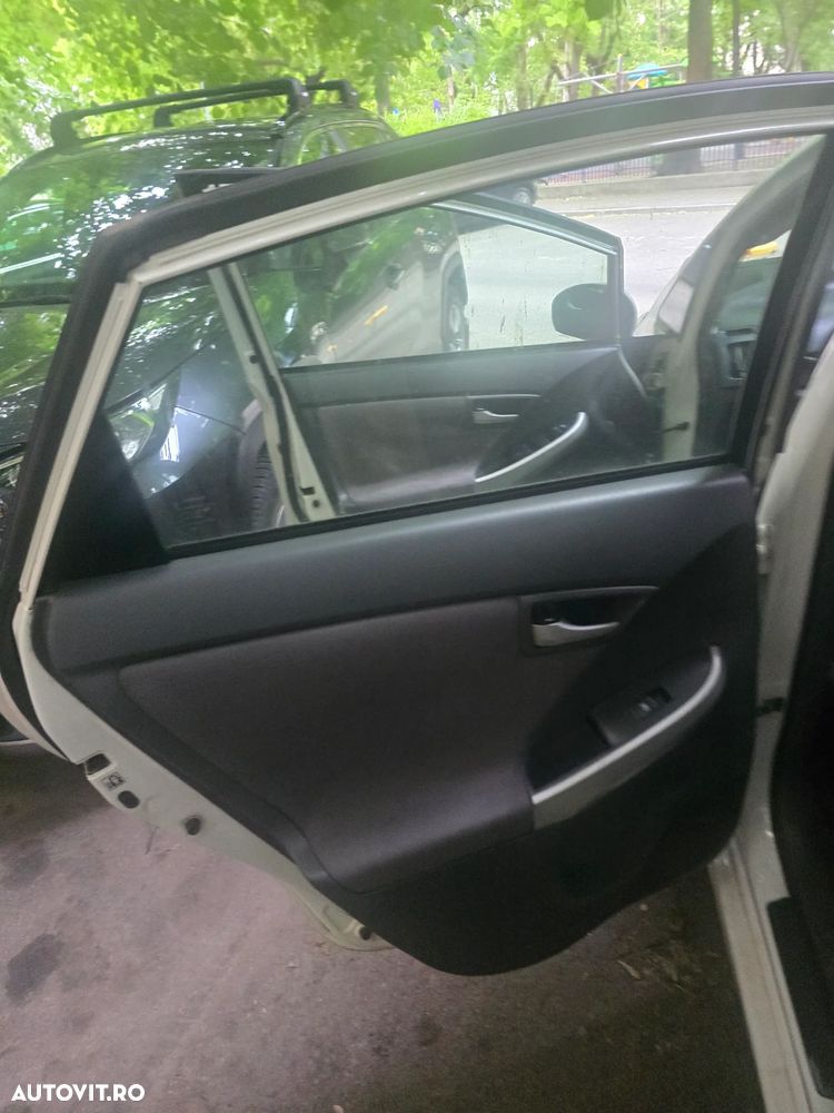 Toyota Prius HSD Luna - 22