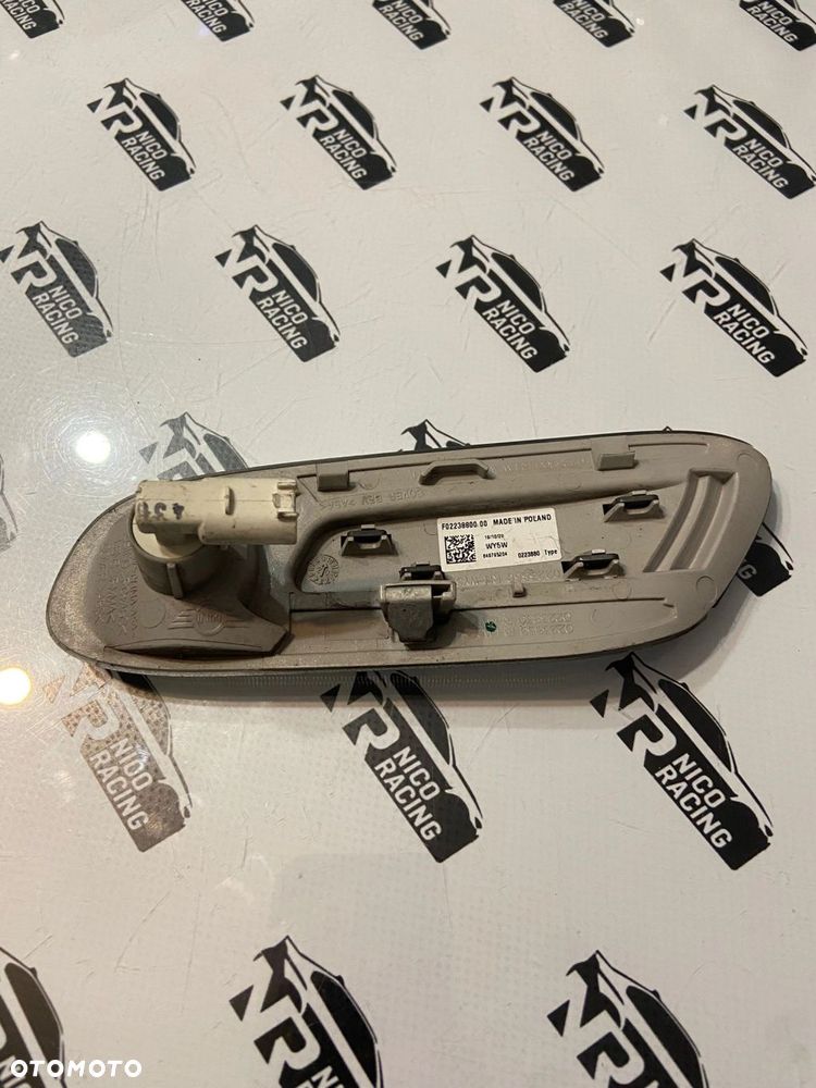 KIERUNKOWSKAZ MIGACZ PRAWY PRZÓD 849795204 MINI COOPER SE 849795204 - 2