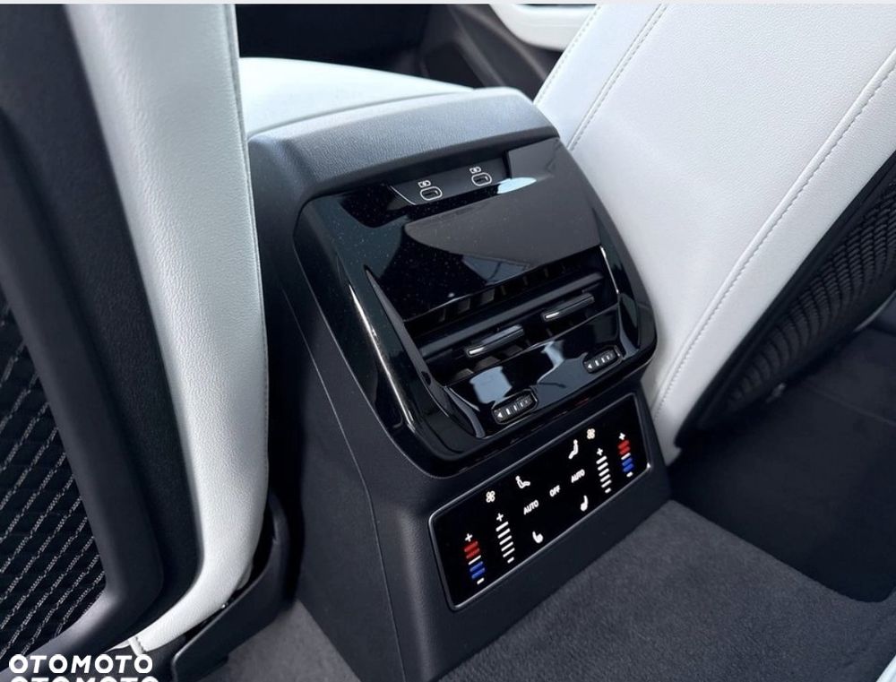 Audi A6 Avant - 14