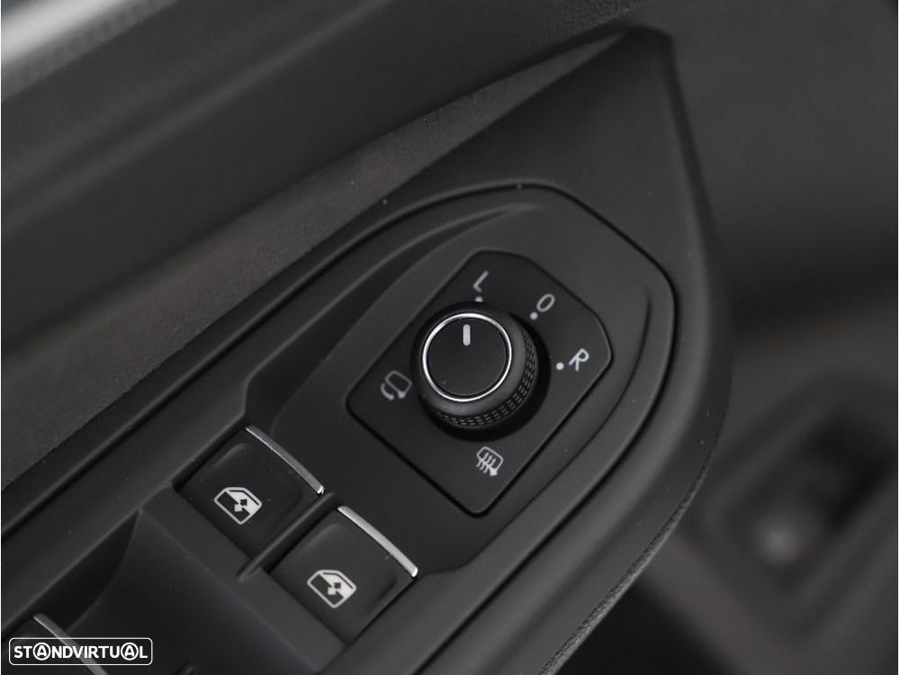 VW Golf - 25