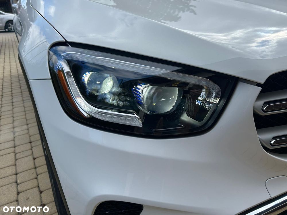 Mercedes-Benz GLC 300 4Matic 9G-TRONIC - 4