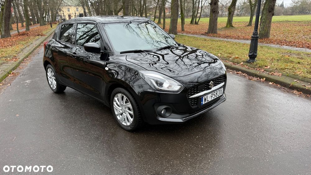 Suzuki Swift 1.2 Dualjet SHVS Premium Plus CVT - 8