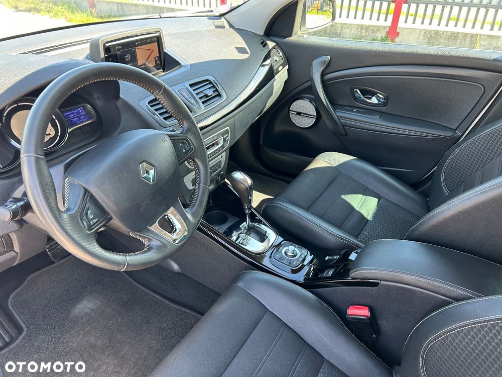 Renault Megane ENERGY TCe 130 EDC BOSE EDITION - 17