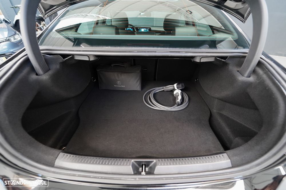 Mercedes-Benz A 250 Limousine e Progressive - 41