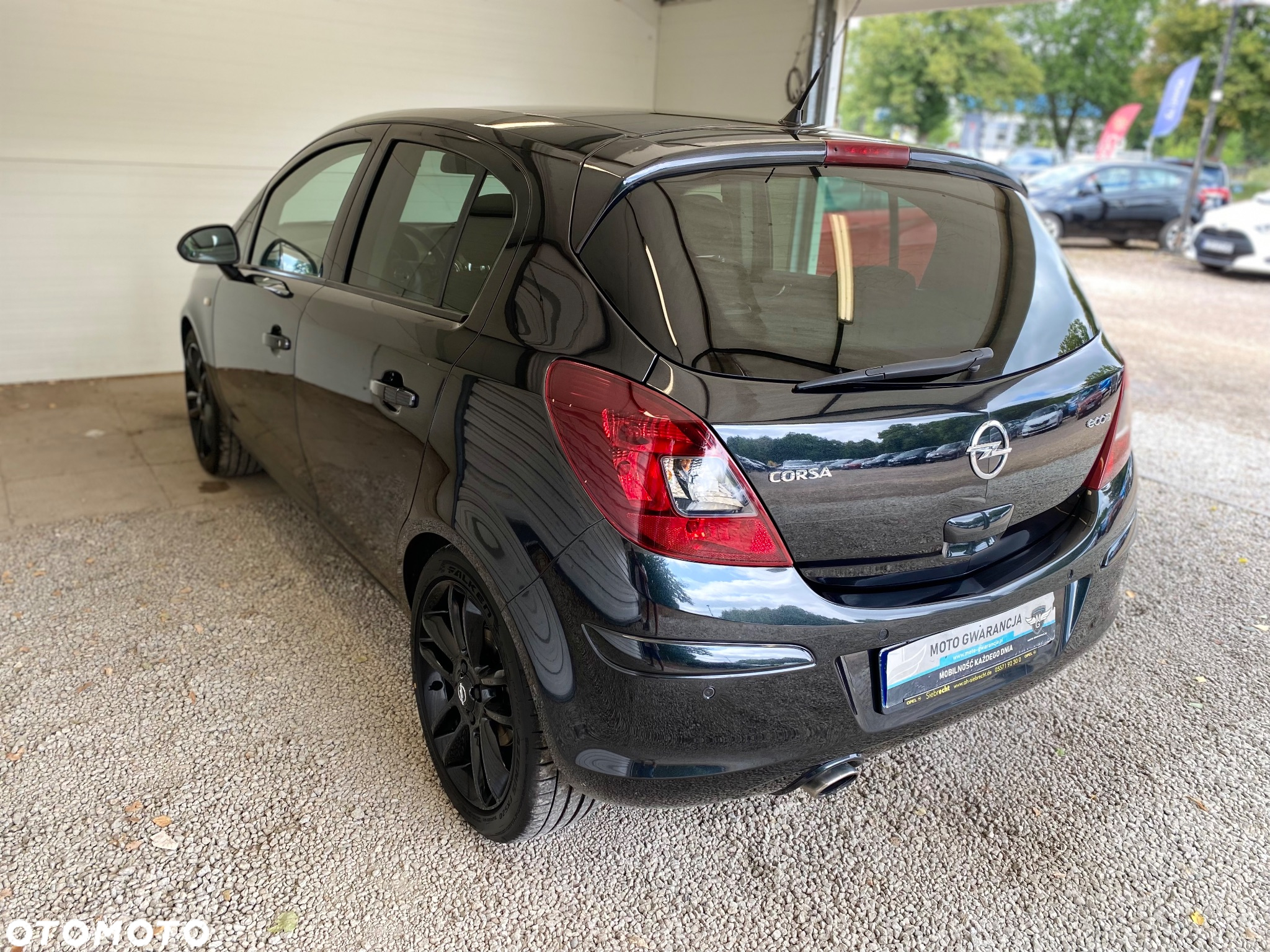 Opel Corsa 1.4 16V Color Edition - 4