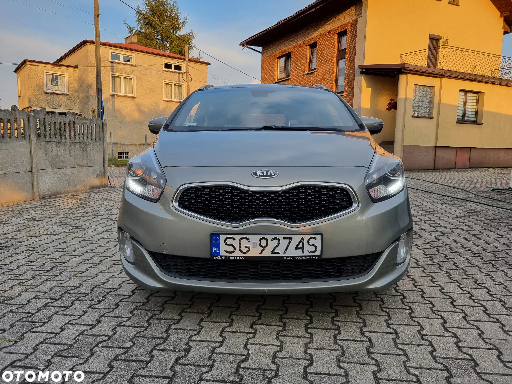 Kia Carens 1.7 CRDi L - 5
