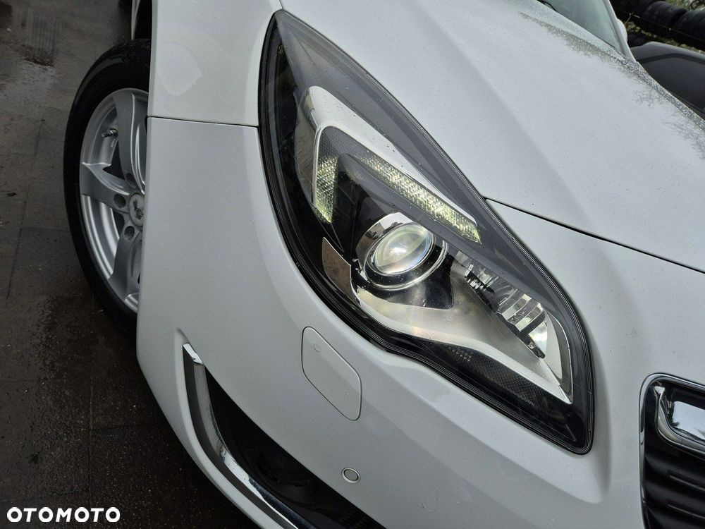Opel Insignia - 11