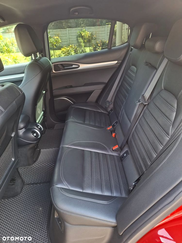 Alfa Romeo Stelvio 2.0 Turbo Veloce Q4 - 18