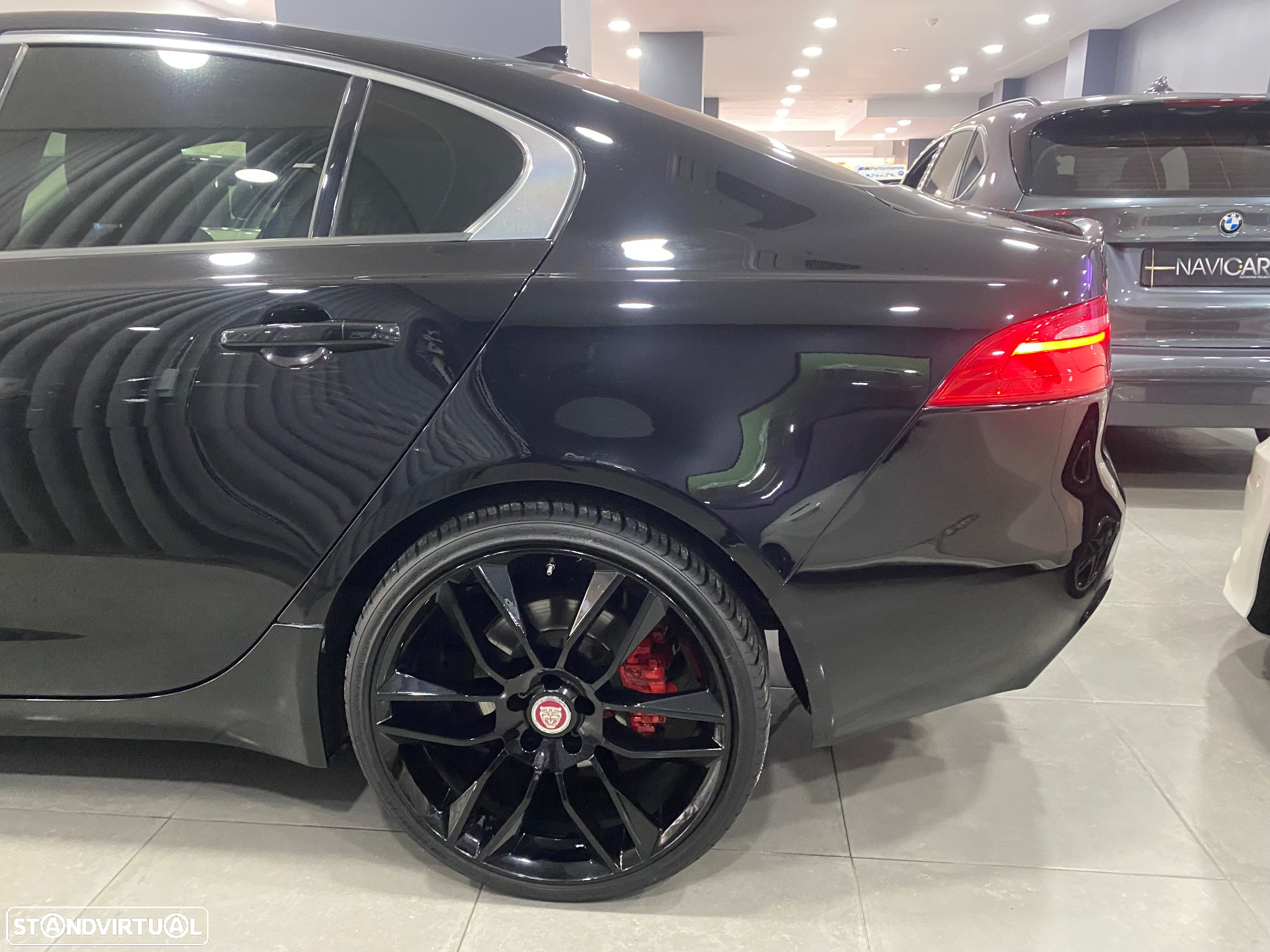 Jaguar XE 2.0 D Portfolio Aut. - 17