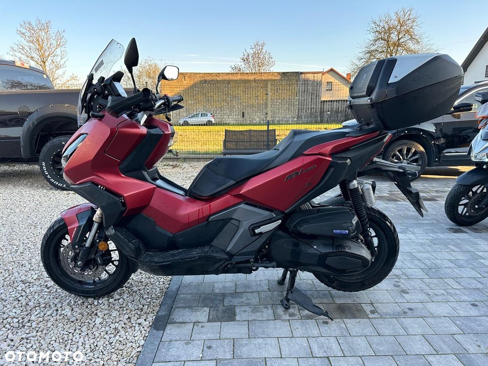 Honda ADV350 - 4
