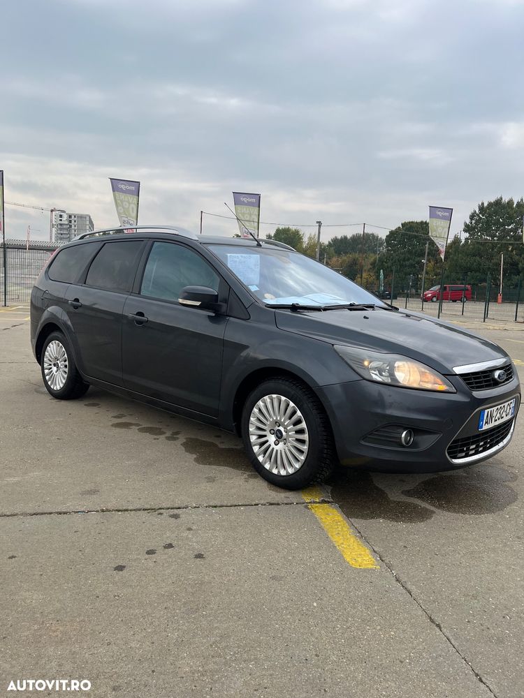 FORD Focus 2010 — imagine 6
