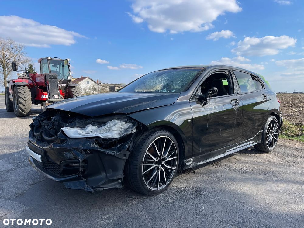 BMW Seria 1 118i Edition M Sport Shadow - 21