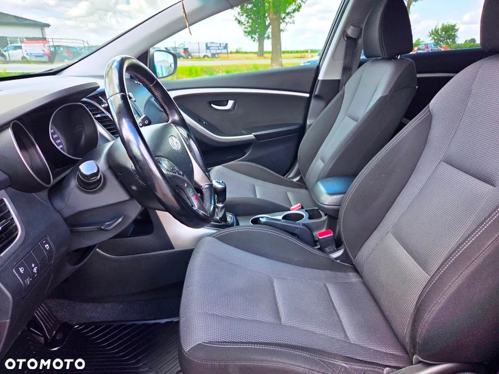 Hyundai i30 1.6 GDI Comfort - 26
