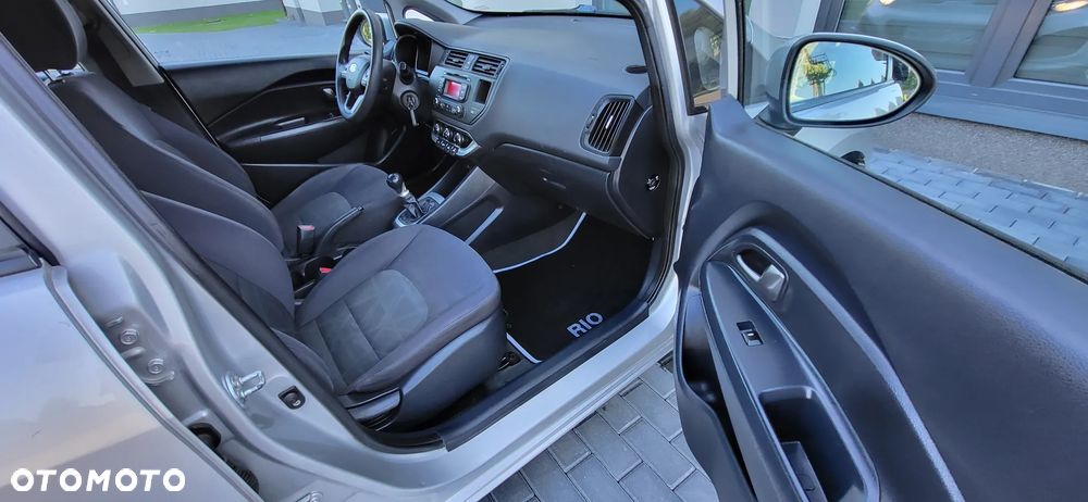 Kia Rio 1.2 Attract - 30
