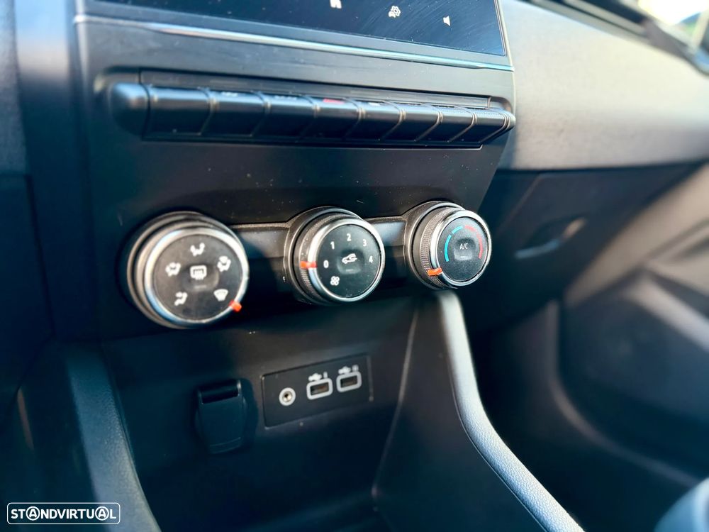 Renault Clio 1.0 TCe Evolution - 23