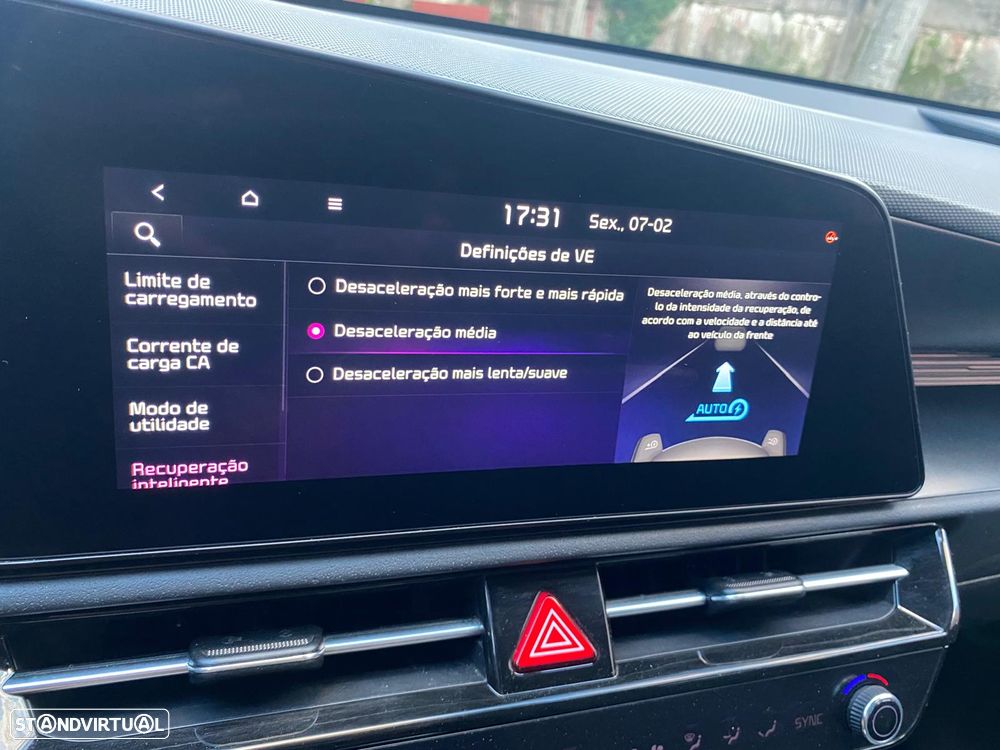 Kia Niro EV 64kWh Drive - 32