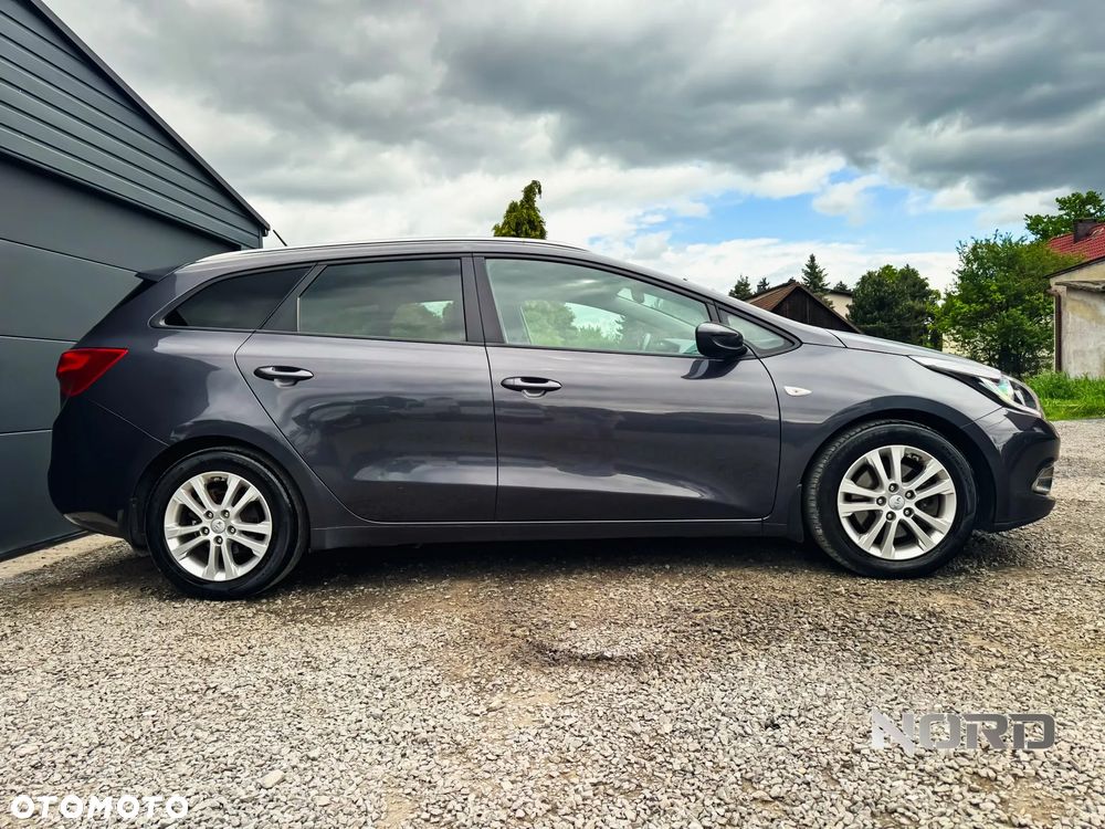 Kia Ceed 1.6 CRDi M - 3