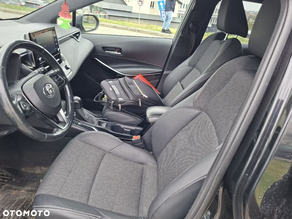 Toyota Corolla 1.8 Hybrid Style - 8