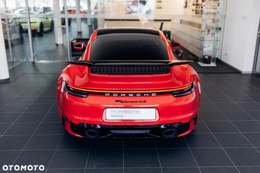 Porsche 911 Carrera 4S - 7
