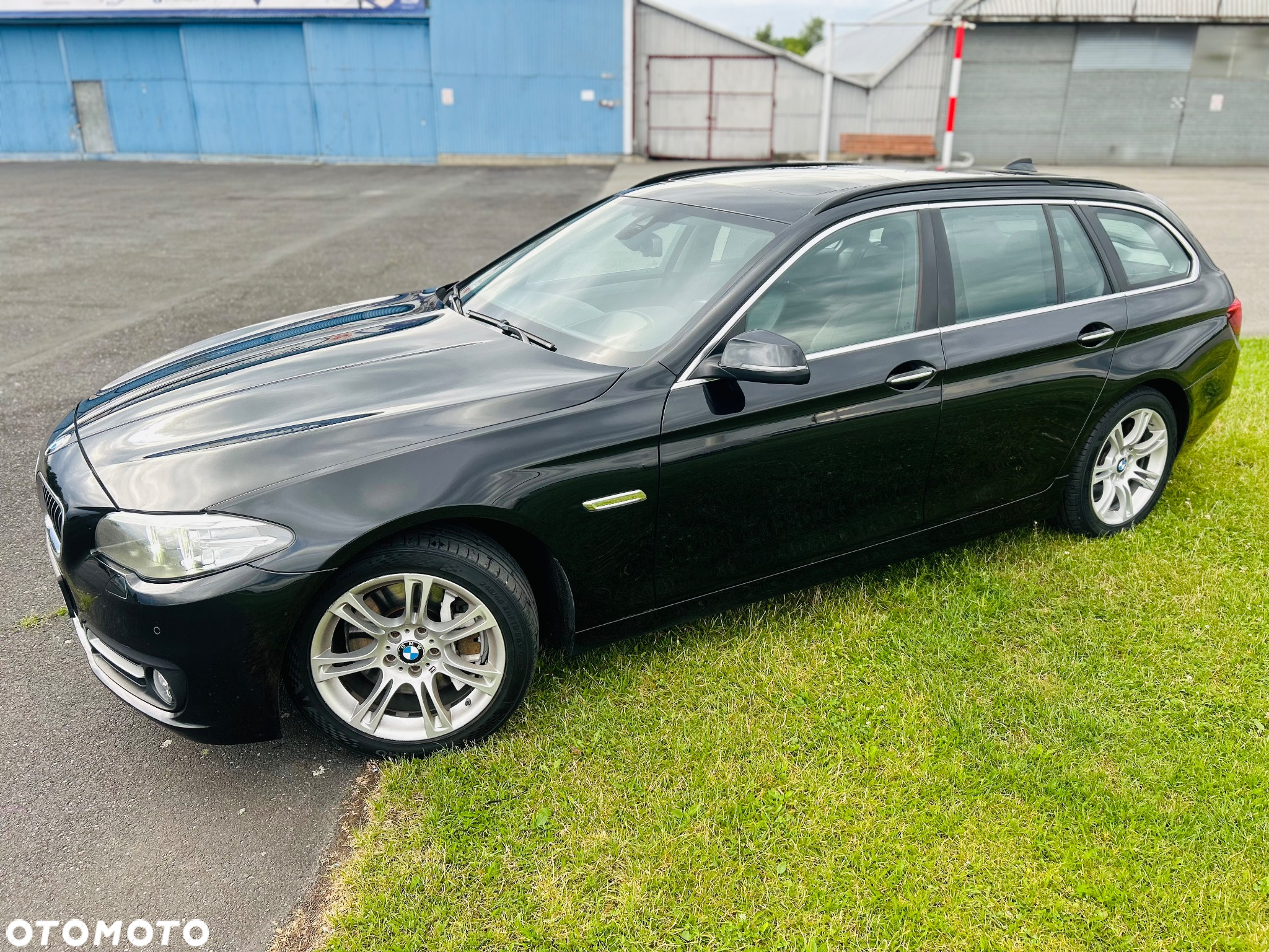 BMW Seria 5 530d xDrive Touring Luxury Line - 5