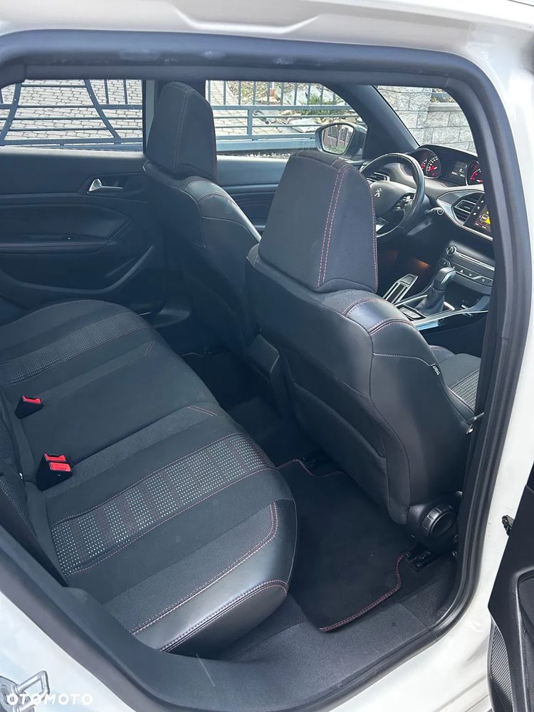Peugeot 308 - 18