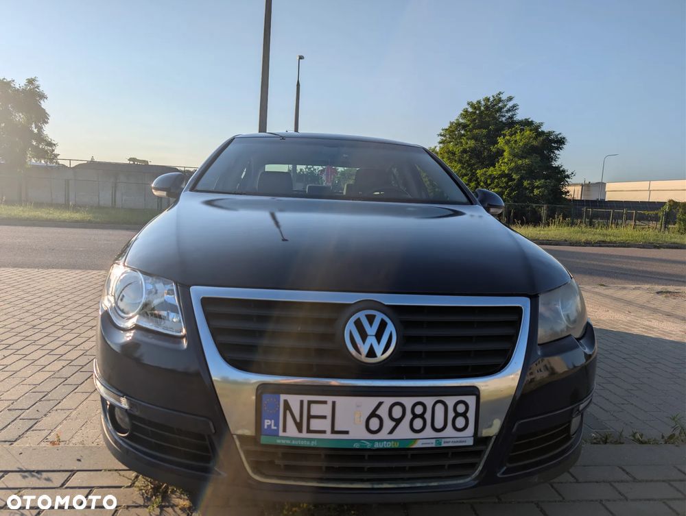 Volkswagen Passat 1.9 TDI Comfortline - 5