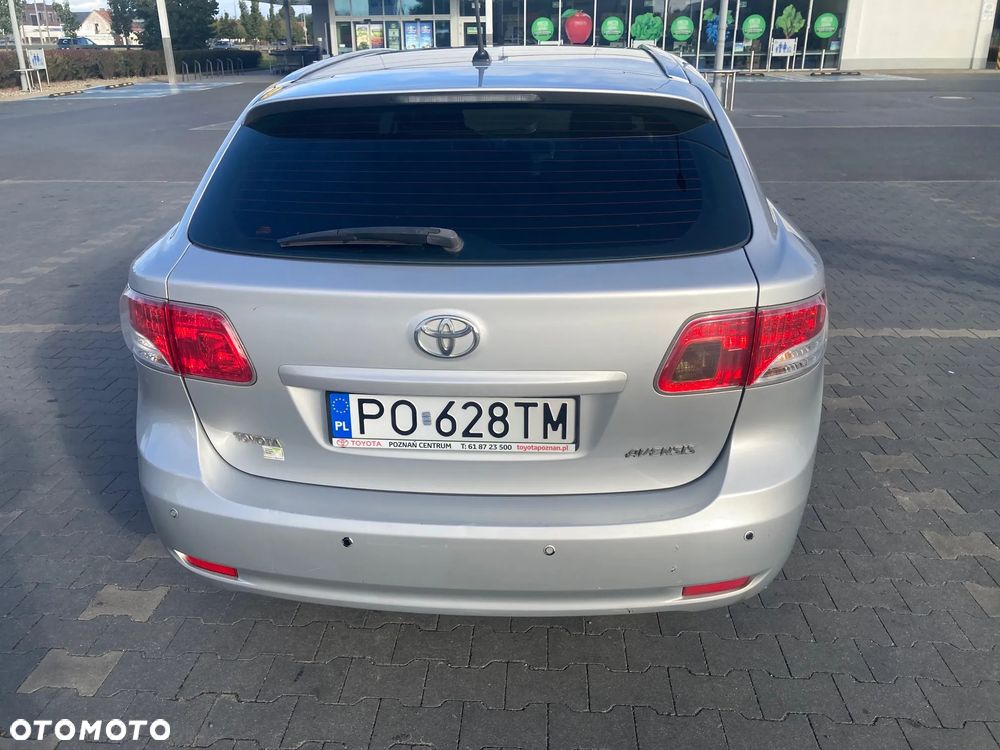 Toyota Avensis 1.8 Sol - 7
