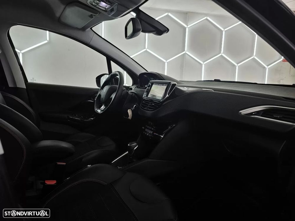 Peugeot 208 1.2 PureTech GT Line EAT6 - 35