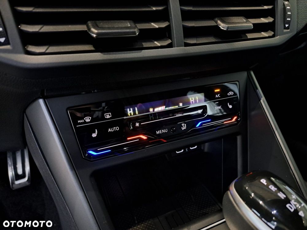 Volkswagen Taigo 1.5 TSI ACT R-Line Plus DSG - 25