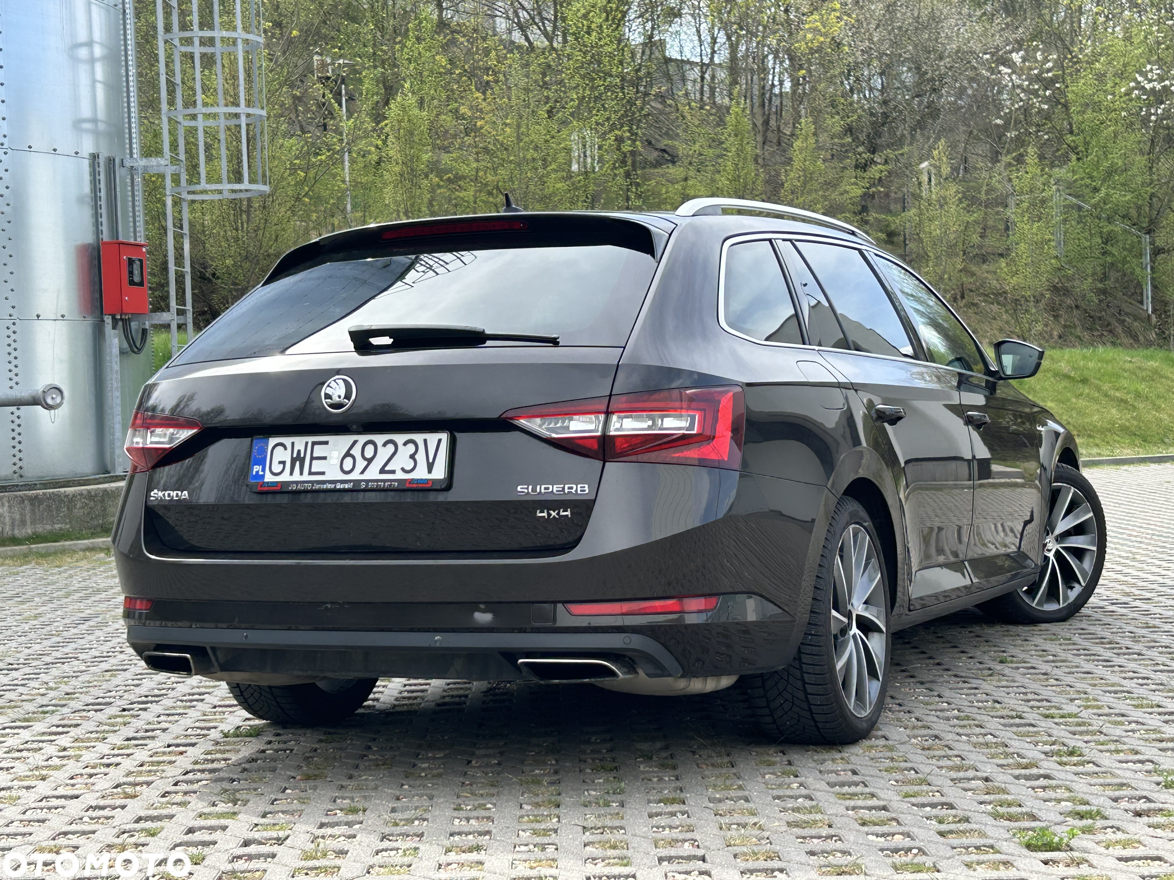 Skoda Superb 2.0 TSI 4x4 L&K DSG - 11