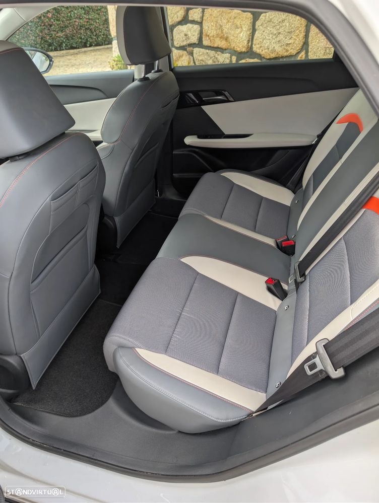 MG MG4 64 kWh Luxury - 7