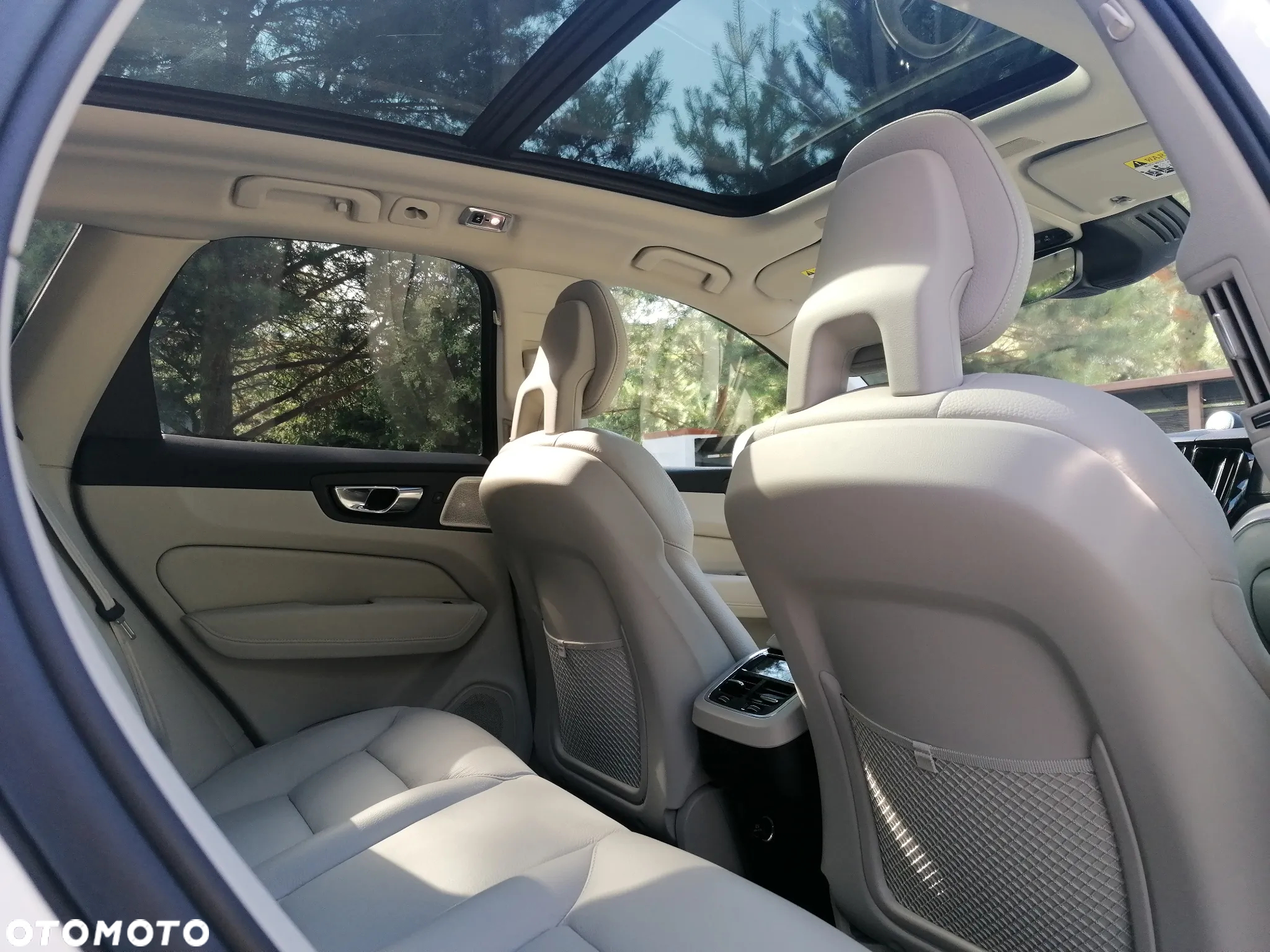 Volvo XC 60 T6 AWD Inscription - 12