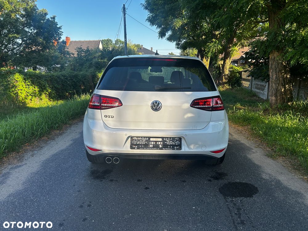 Volkswagen Golf GTD 2.0 TDI SCR DSG - 4