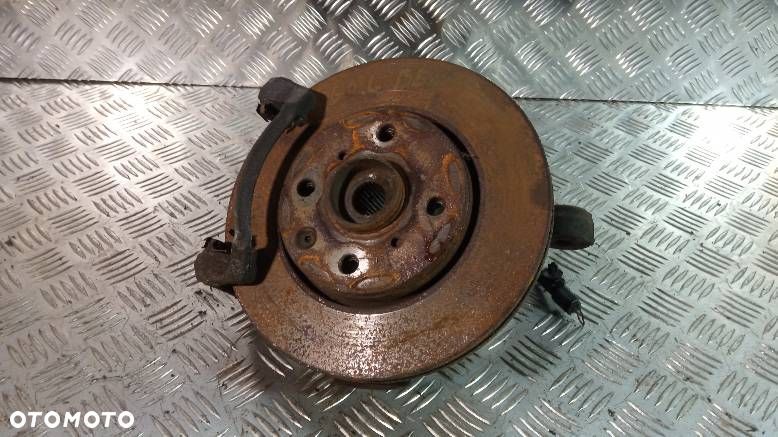 ZWROTNICA LEWA PRZEDNIA TOYOTA AYGO - 1