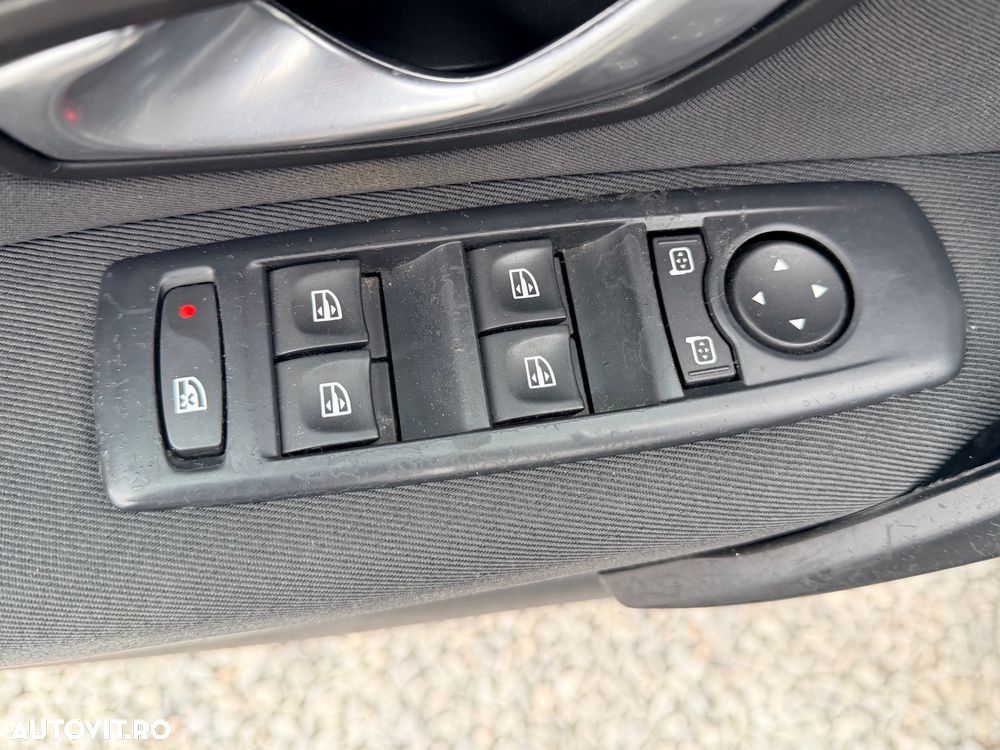 Renault Megane 1.5 dCi Expression - 12