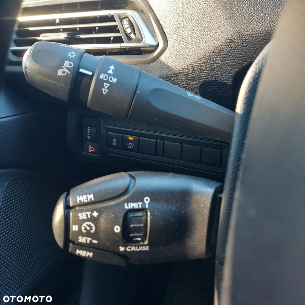 Peugeot 308 BlueHDi 150 Stop & Start Business-Line - 26