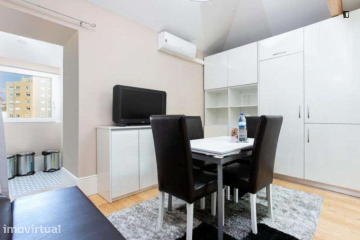 Apartamento com 2 quartos - localizado em Cedofeita Porto - Grande imagem: 3/15
