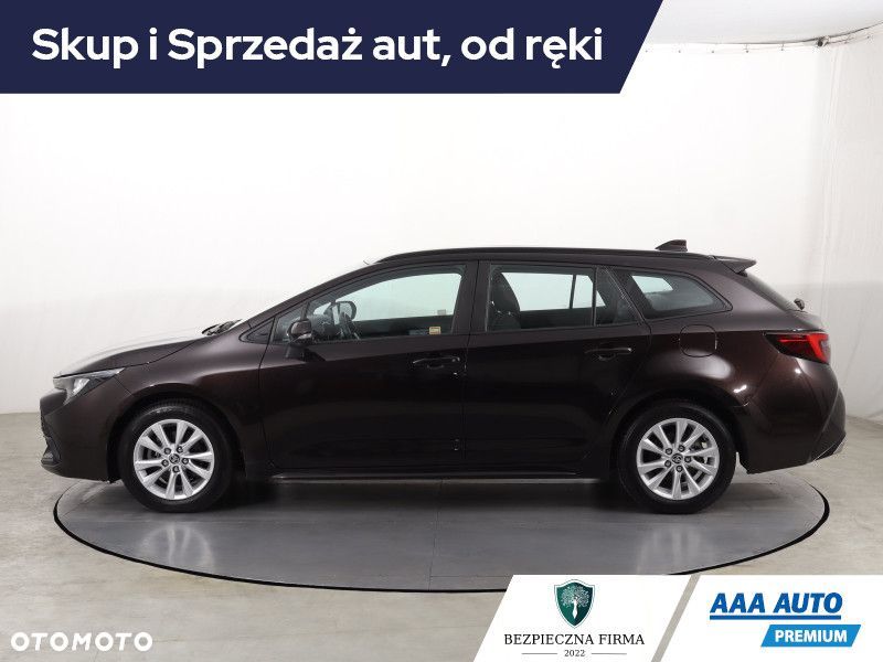 Toyota Corolla - 4