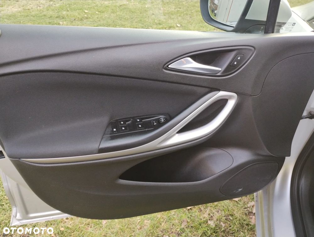 Opel Astra 1.6 D Automatik Start/Stop Edition - 17