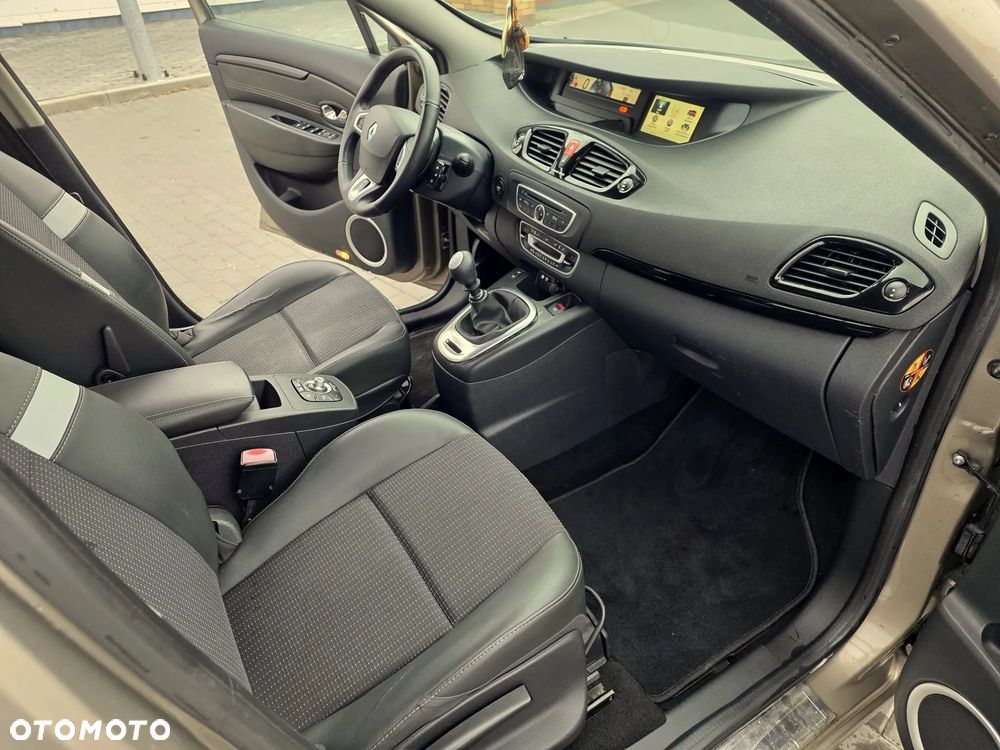Renault Scenic 2011 photo 5