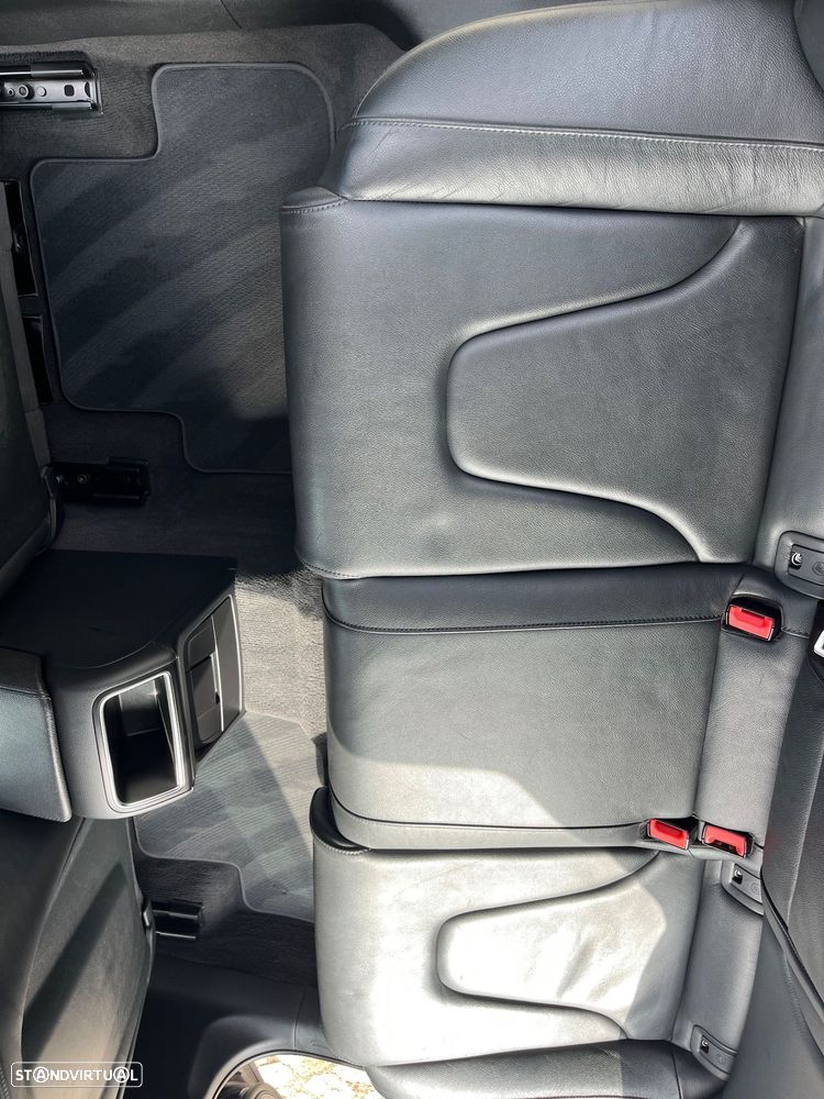 Audi A4 2.0 TDI S Edition S-line - 33